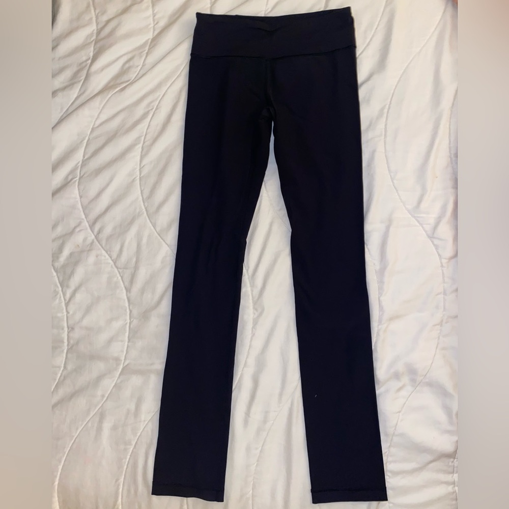 Lululemon Straight Leg Groove Pant low rise, reversible ITEM DISCONTINUED, sz 6